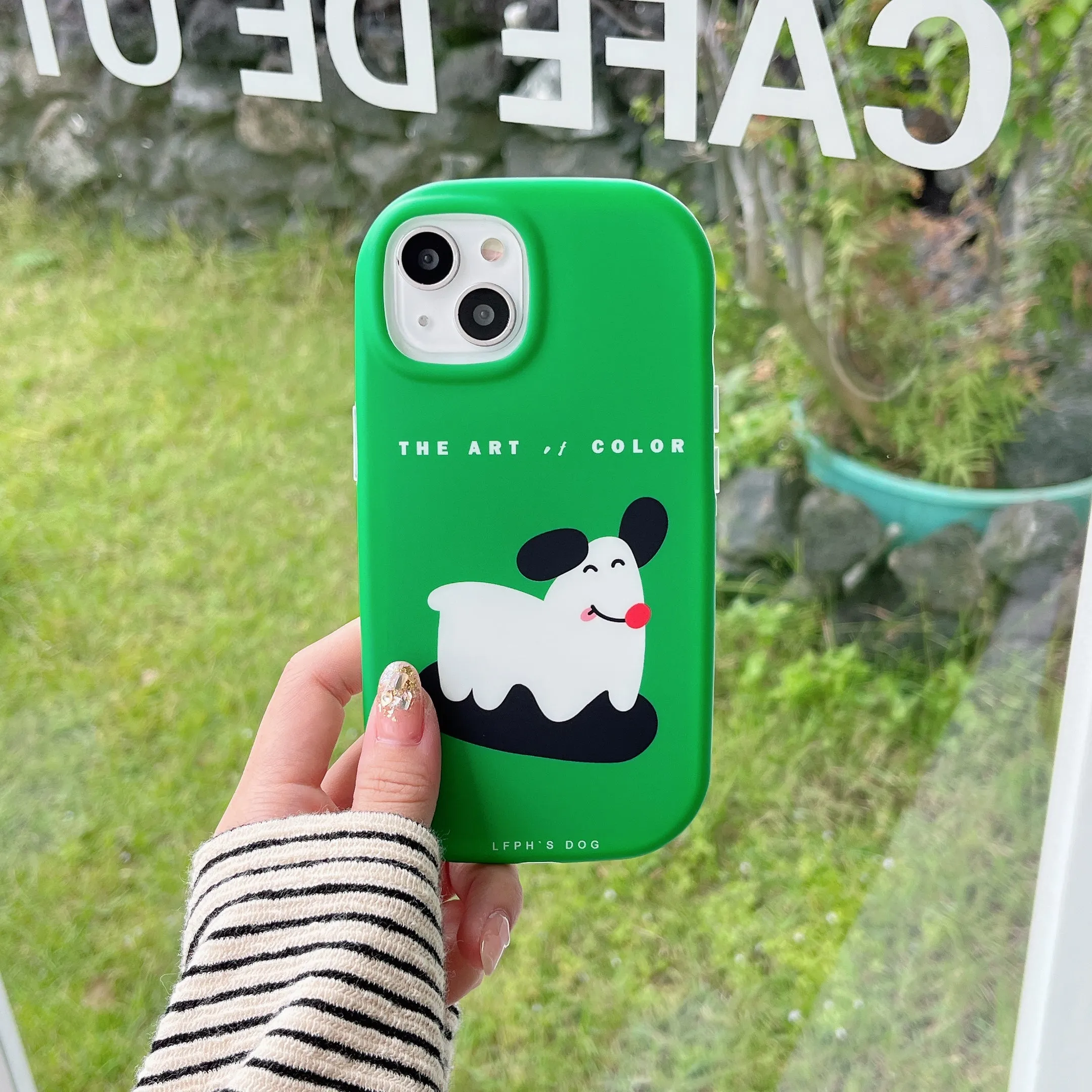 Cute Designer Silicon Oval Shape Case for iPhone ( The Art Of Dog )